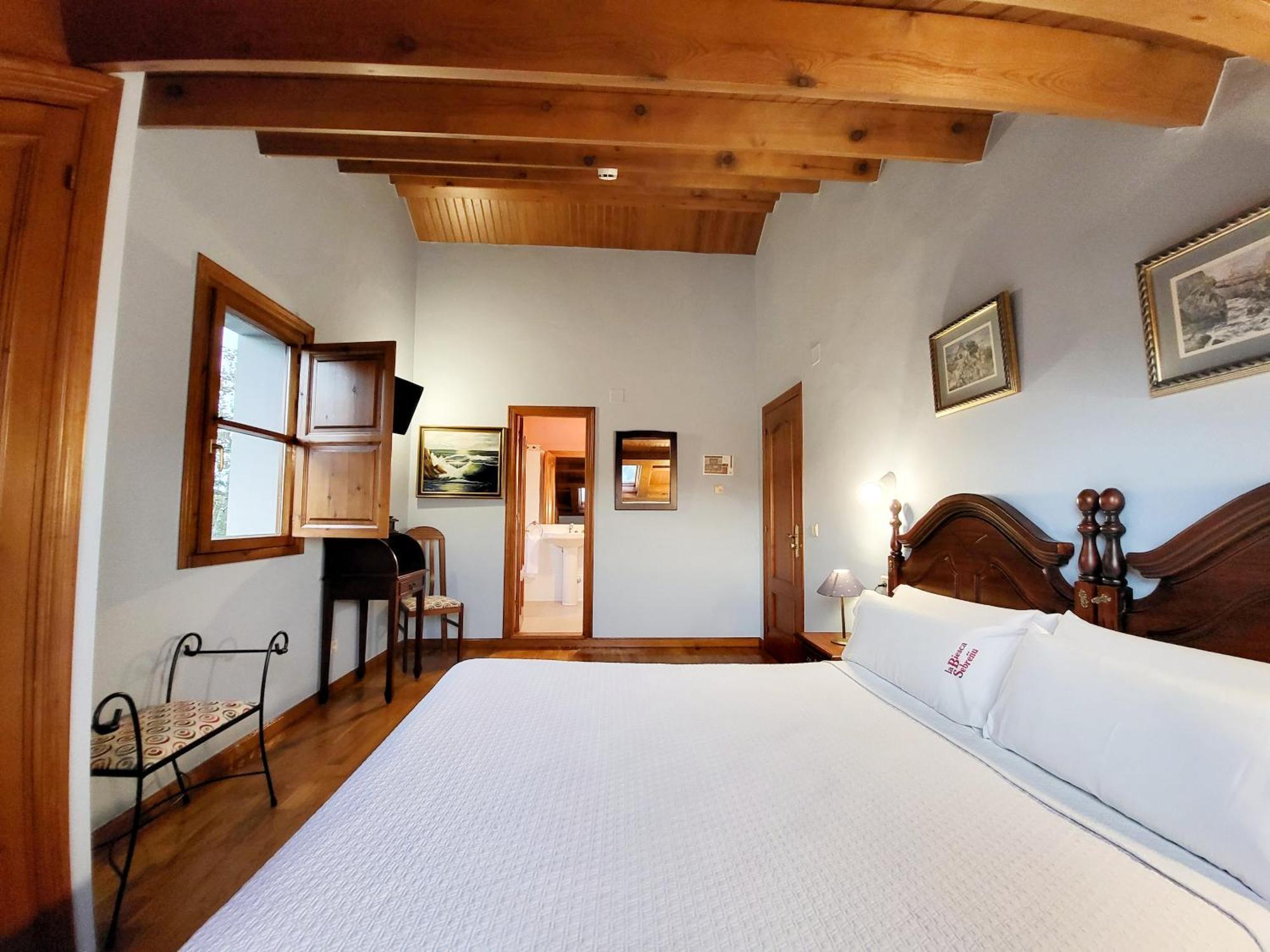 La Biesca Sebrenu Hotel Ribadesella Kültér fotó